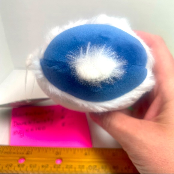 BNWT MANNY SNOWMAN SQUISHMALLOW 3.5” approx ADORABLE! - Picture 3 of 6